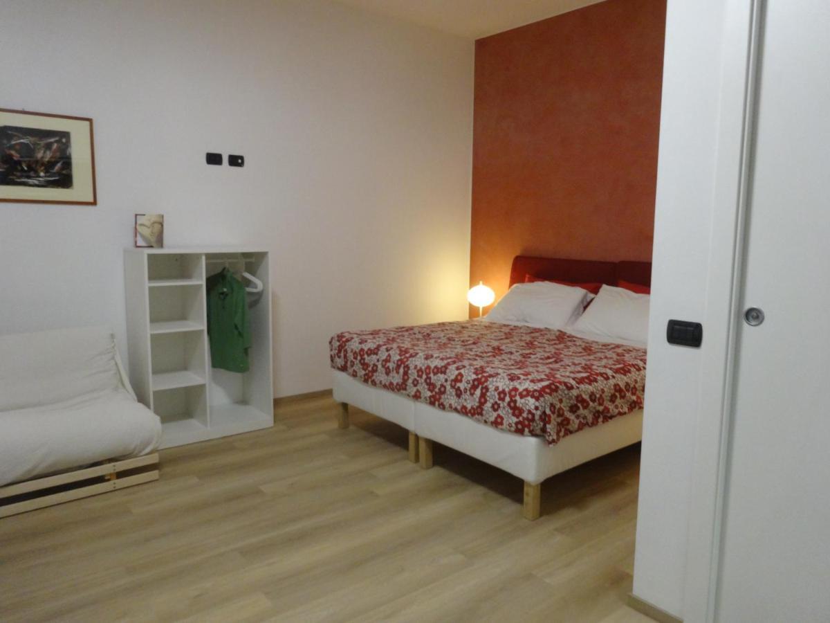 Notte Di Note - Home Hospitality ブスト・アルシーツィオ エクステリア 写真