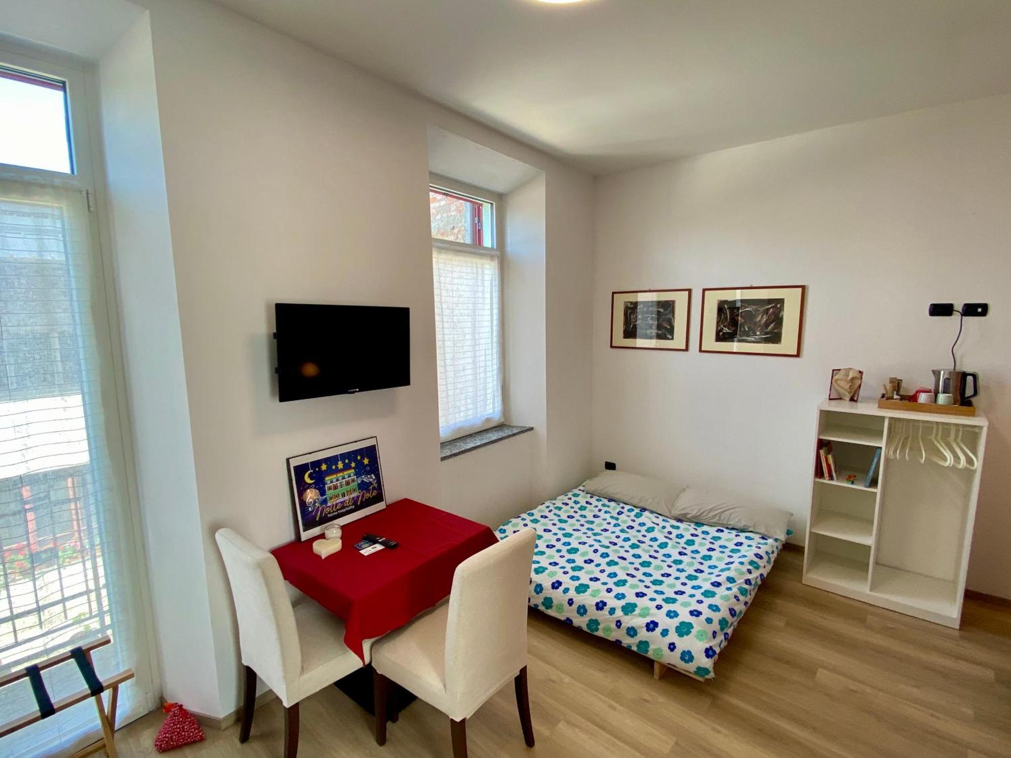 Notte Di Note - Home Hospitality ブスト・アルシーツィオ エクステリア 写真