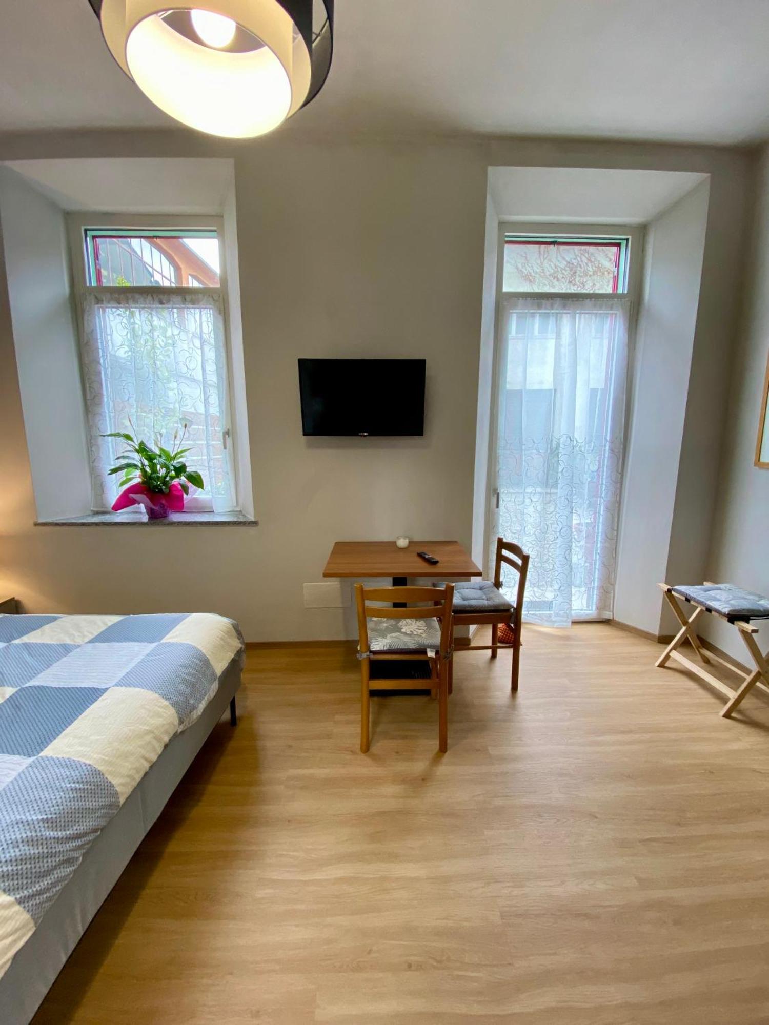 Notte Di Note - Home Hospitality ブスト・アルシーツィオ エクステリア 写真