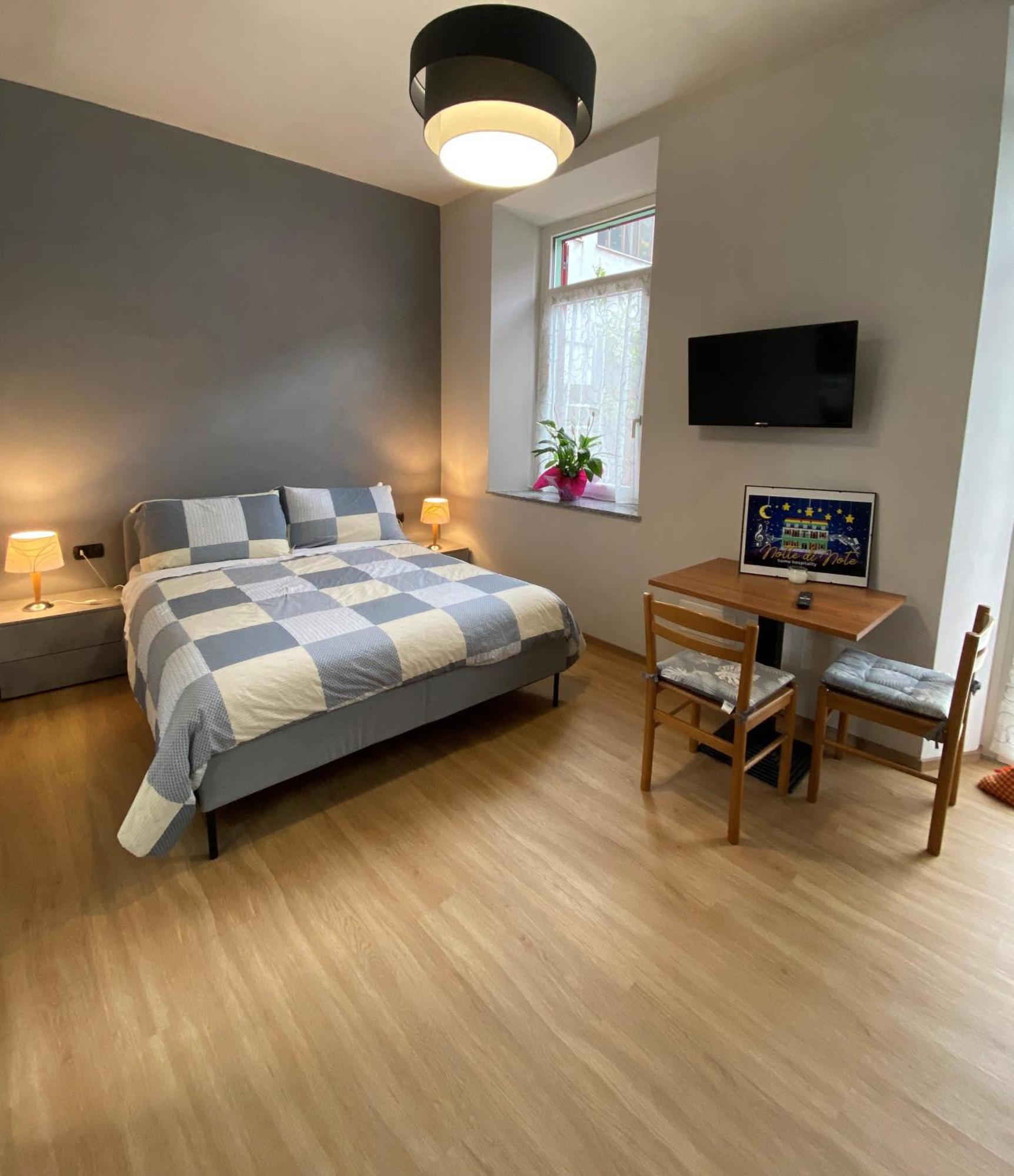 Notte Di Note - Home Hospitality ブスト・アルシーツィオ エクステリア 写真