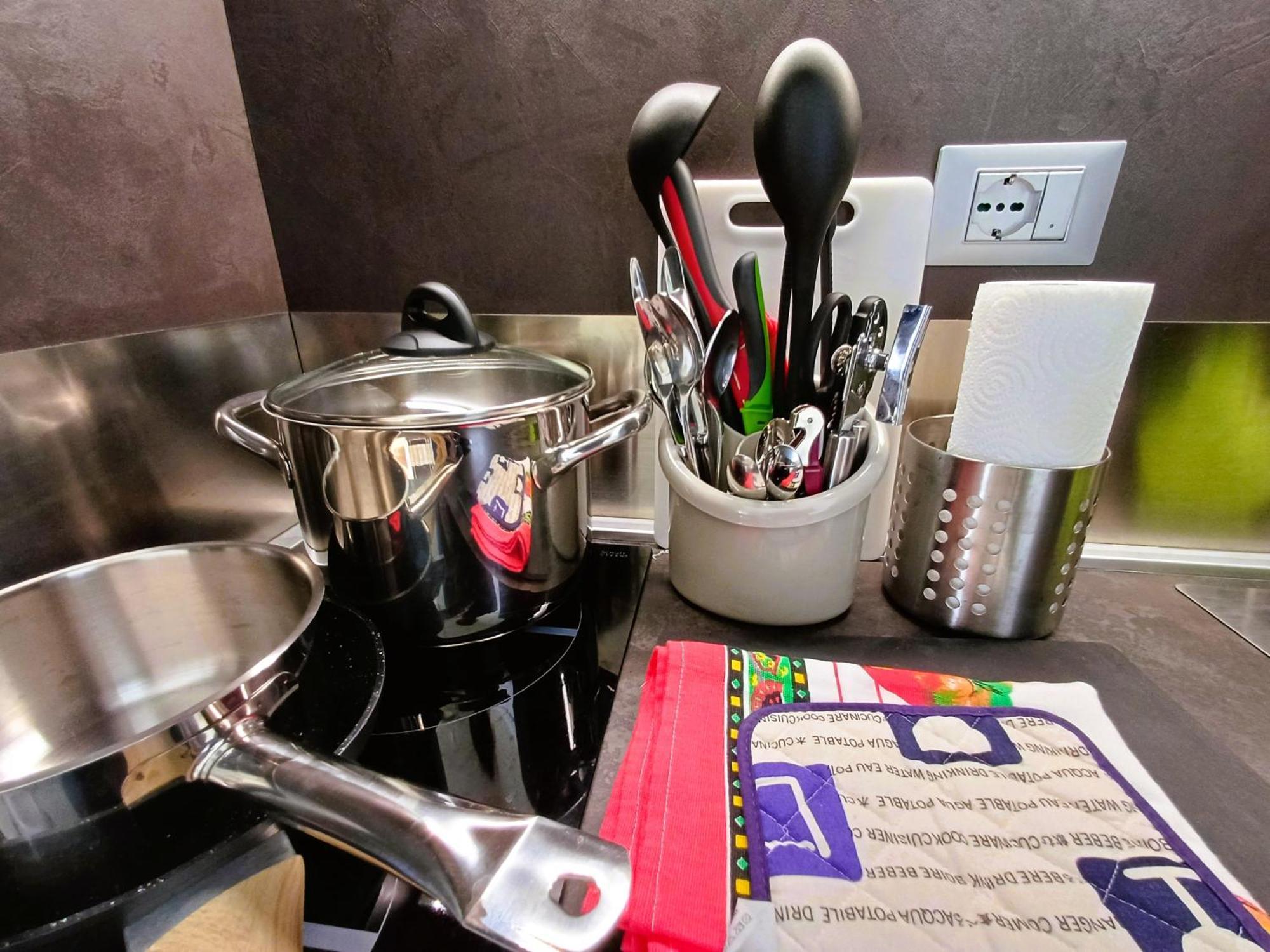 Notte Di Note - Home Hospitality ブスト・アルシーツィオ エクステリア 写真