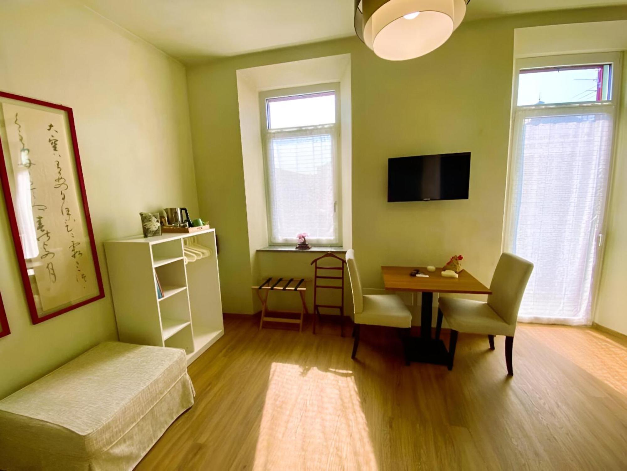 Notte Di Note - Home Hospitality ブスト・アルシーツィオ エクステリア 写真